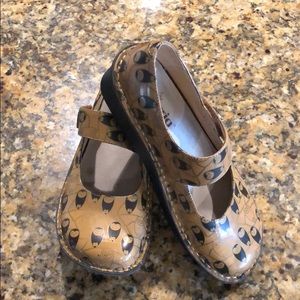 Algeria Owl Print Shoes